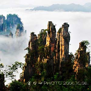 休閑自駕L線：張家界、袁家界、天子山、寶峰湖、猛洞河漂流、芙蓉鎮(zhèn)三晚四日游