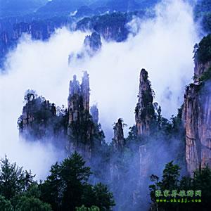 武漢往返：張家界、鳳凰古城、韶山六日游，每周一、周四發(fā)團